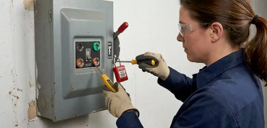Motion Sensor Light Switch Replacement in Blacklick