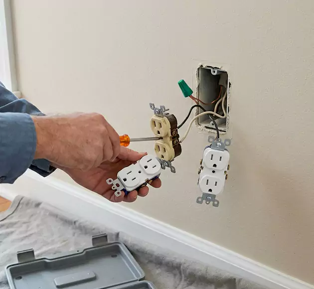 Professional Outlet Replacement: Your Local Swap-Out Team in Blacklick, OH